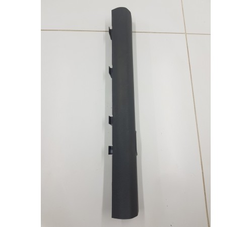 Накладка порога передняя левая внутренняя