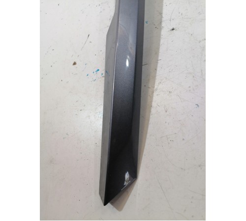 Накладка крышки багажника