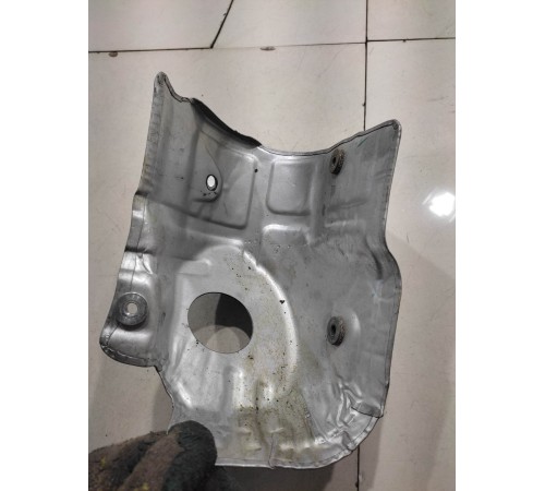 Защитный (тепловой) экран катализатора