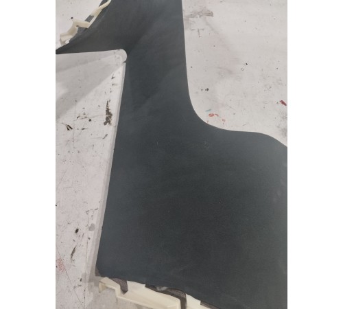 Обшивка задней стойки (правая)