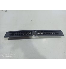 Дефлектор воздушный обдува стекла