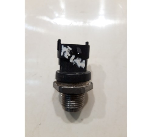 Датчик давления топлива