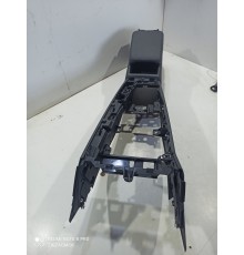 Центральная консоль с подлокотником