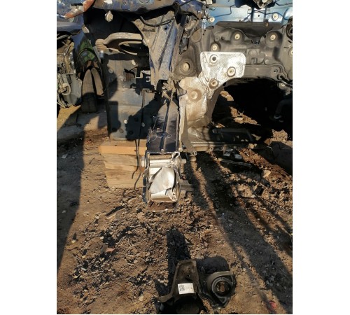 Лонжерон передний правый