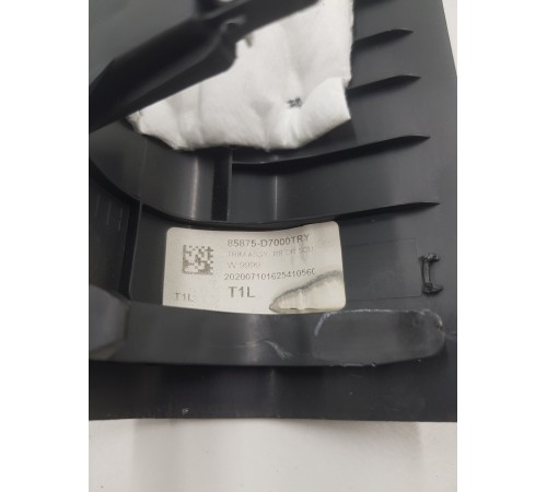 Накладка порога задняя левая внутренняя