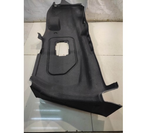 Обшивка багажника