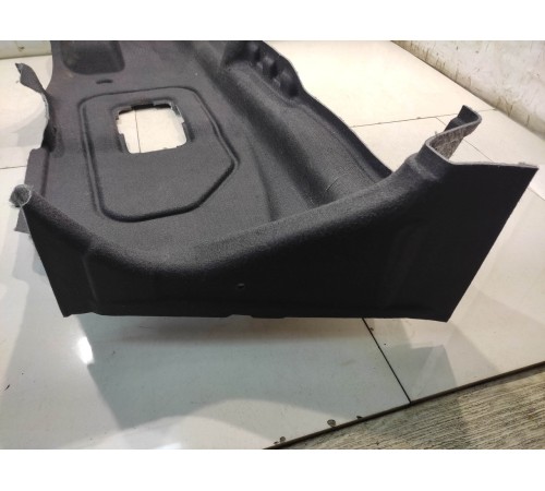 Обшивка багажника