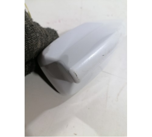 Антенна крыши плавник