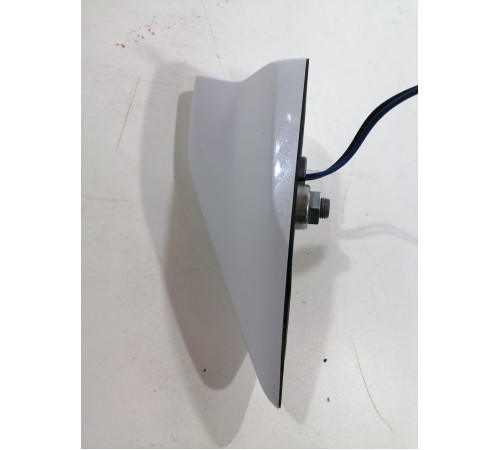 Антенна крыши плавник