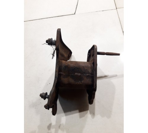 Кронштейн(крепление) усилителя заднего бампера правый