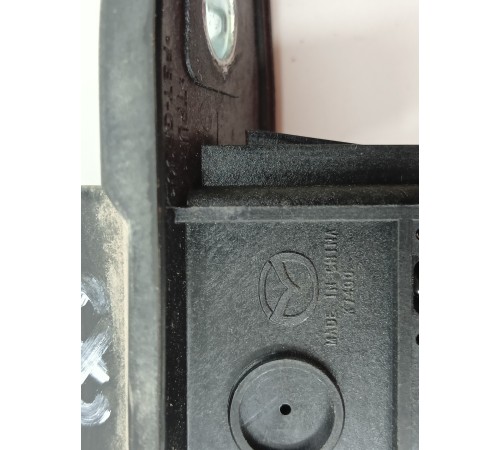 Отбойник крышки багажника