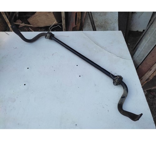 Стабилизатор передний