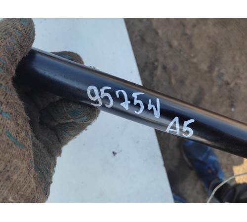 Стабилизатор передний