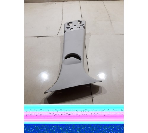 Обшивка центральной стойки(правая верхняя)