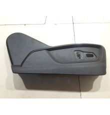 Накладка сиденья передняя правая боковая