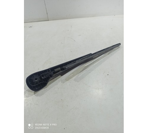 Поводок крышки багажника