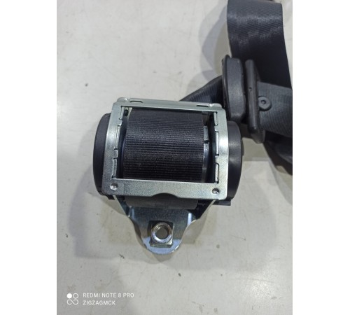 Ремень безопасности (задний правый)