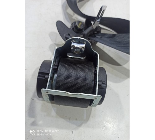 Ремень безопасности (задний правый)