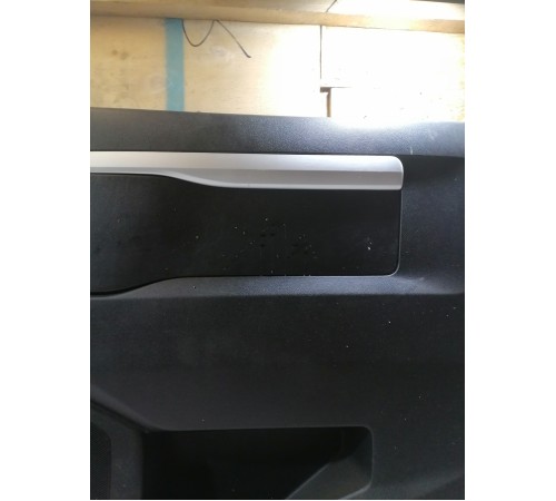 Обшивка двери задняя правая