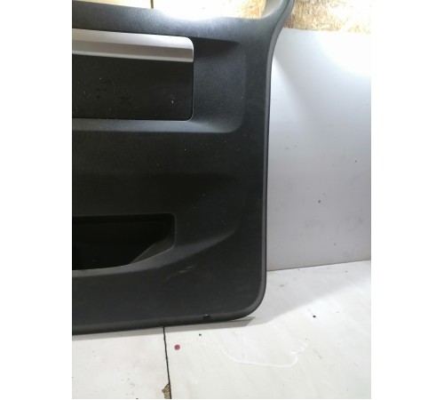 Обшивка двери задняя правая