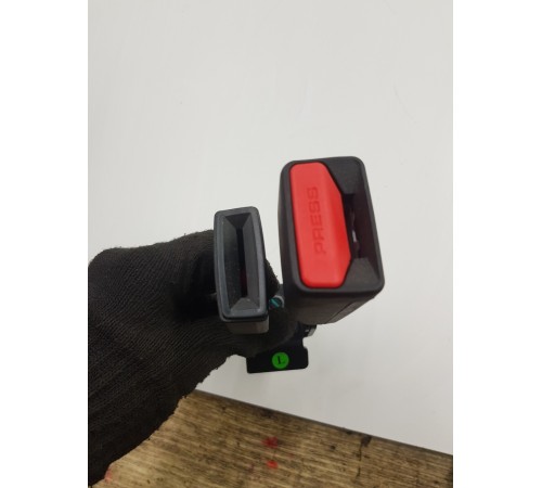 Ответная часть ремня безопасности задняя левая