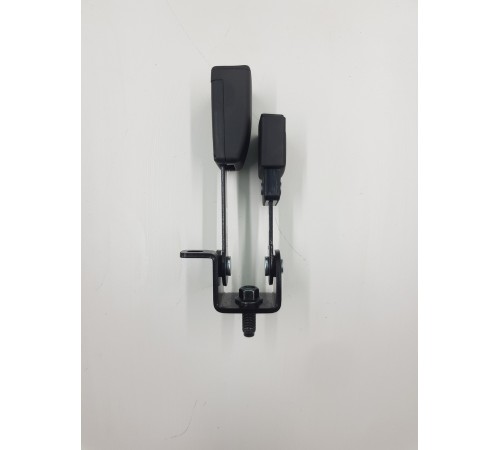 Ответная часть ремня безопасности задняя левая