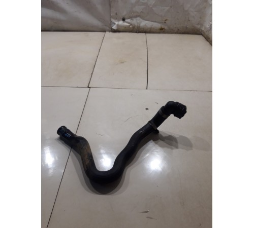 Патрубок системы охлаждения