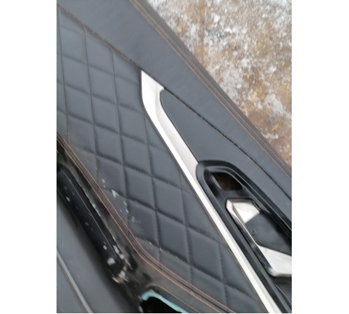 Обшива двери передняя левая