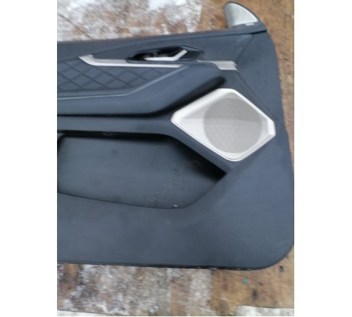 Обшива двери передняя левая