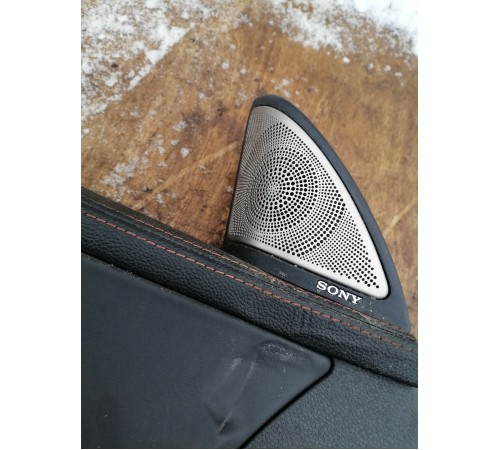 Обшива двери передняя левая