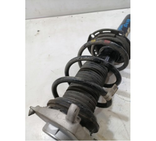 Амортизатор передний правый в сборе