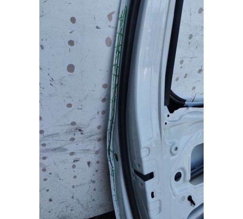 Дверь задняя левая