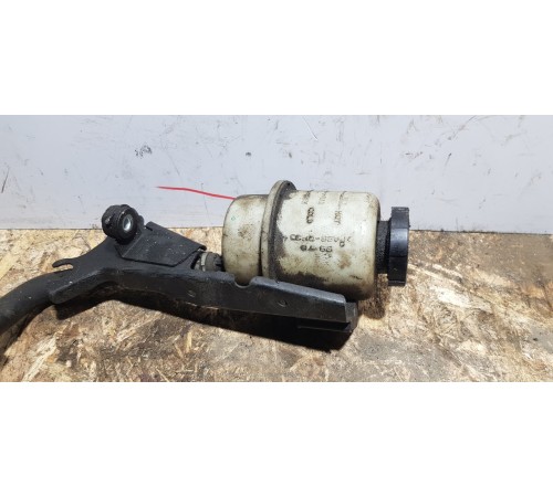 Бачок гидроусилителя