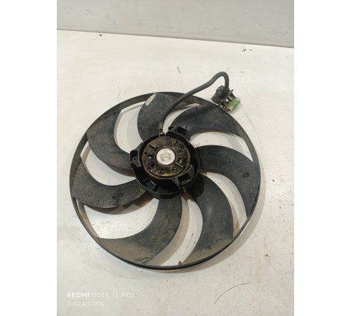 Вентилятор охлаждения двигателя