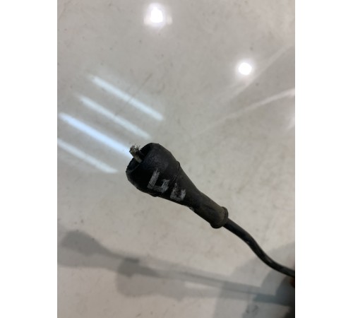 Датчик ABS (передний, правый)