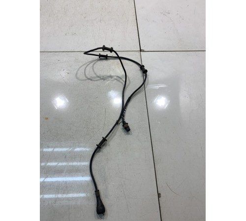 Датчик ABS (передний, правый)