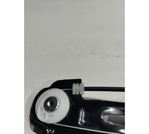 Стеклоподъемник (задний левый)