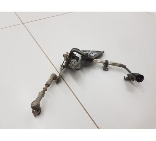 Датчик высоты дорожного просвета задний правый