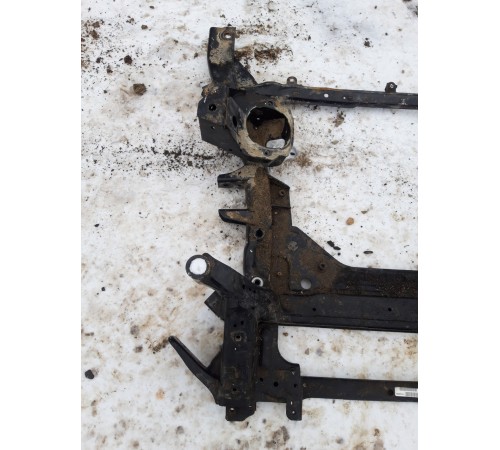 Балка подвески передняя (подрамник)