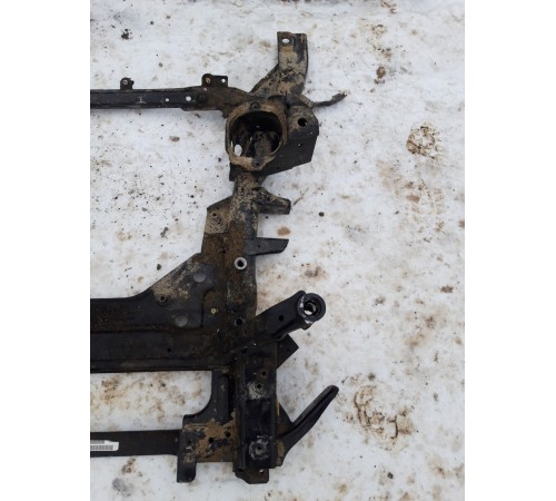 Балка подвески передняя (подрамник)