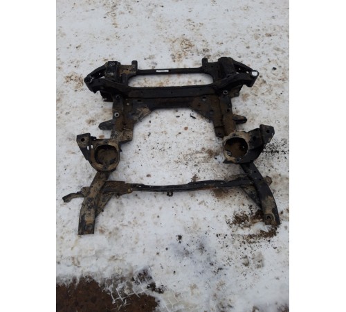 Балка подвески передняя (подрамник)