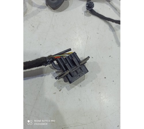 Электропроводка двери (задняя левая)