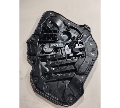 Обшивка двери (задняя левая)