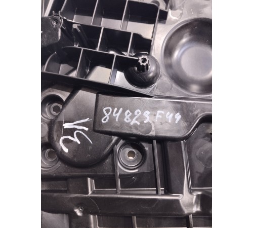 Обшивка двери (задняя левая)