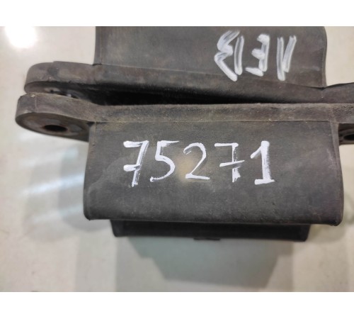 Уплотнитель крышки багажника(левый, правый)