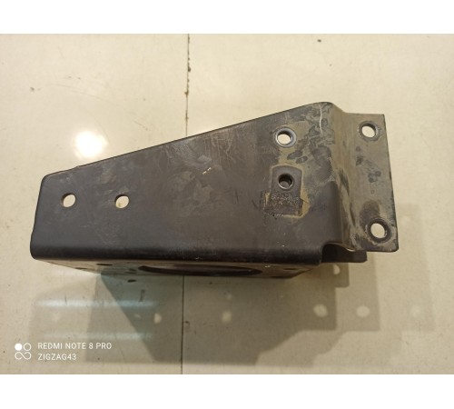 Кронштейн(крепление) подушки кабины