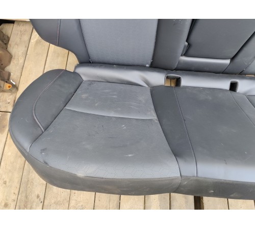 Задний ряд сидений