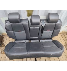 Задний ряд сидений