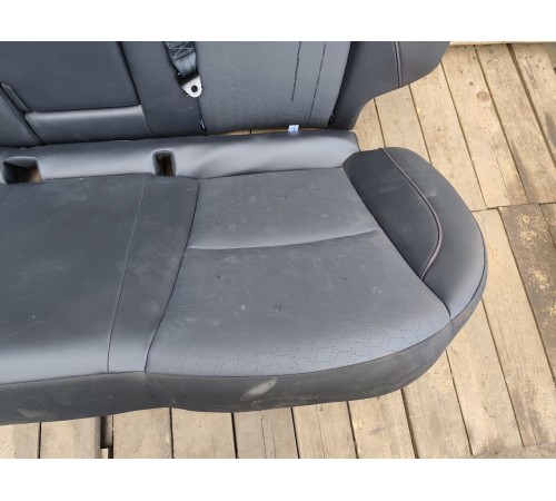 Задний ряд сидений