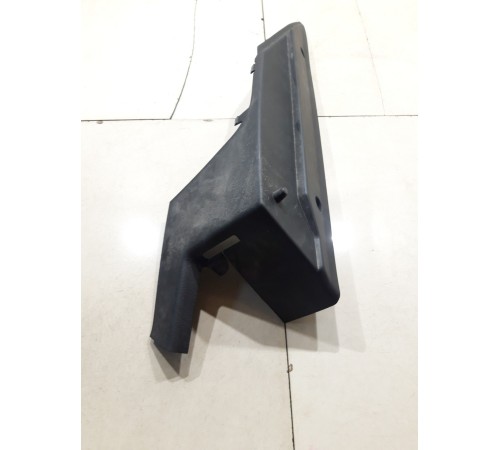 Накладка стойки (задняя правая)